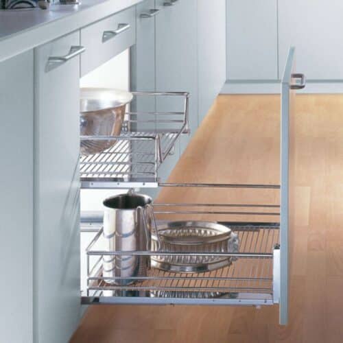 Ảnh thực tế rổ kéo lọt lòng, lắp sau cửa tủ Hafele 540.25.287