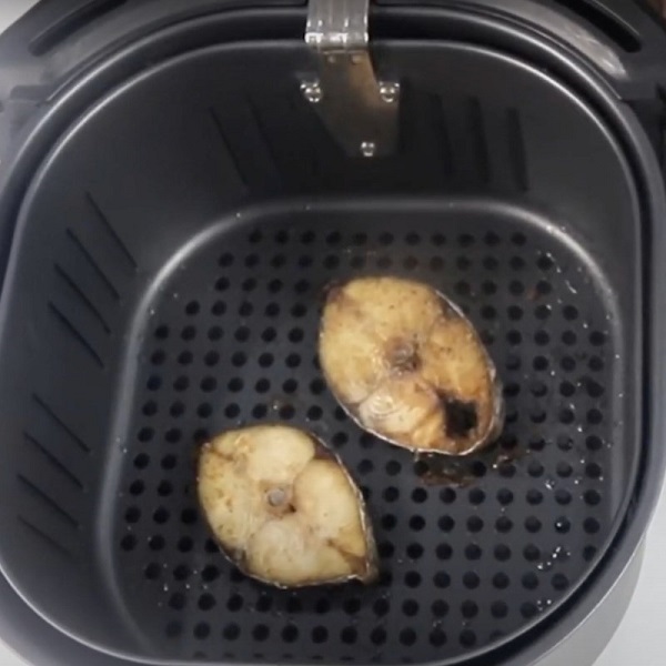 Cách nướng cá thu bằng nồi chiên không dầu